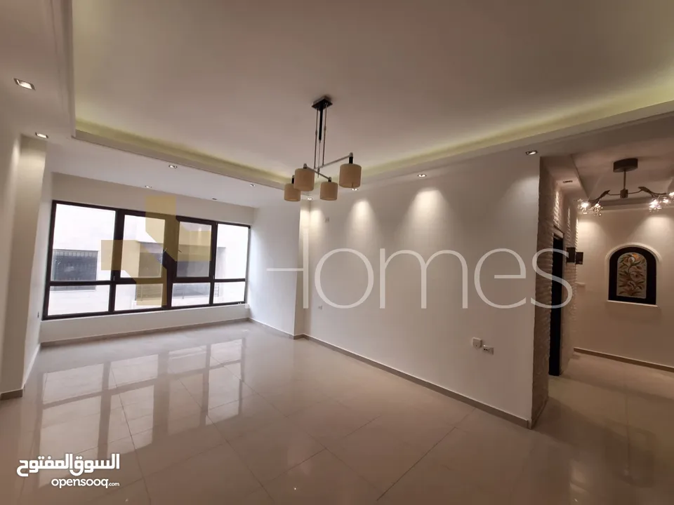 شقة طابق اول للبيع في دابوق بمساحة بناء 270م