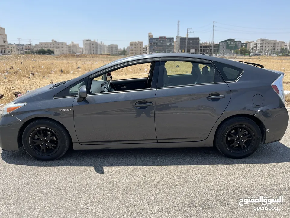 تويوتا بريوس 2012 للبيعToyota prius 2012