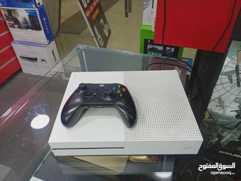 اكس بوكس ون إس  X BOX ONE S