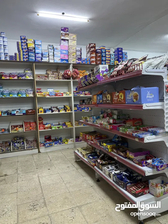 سوبر ماركت  دكان ثلاث مخازن مجهز بالكامل