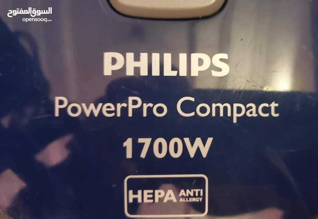 Philips Vacuum 1700W in great condition. Good price