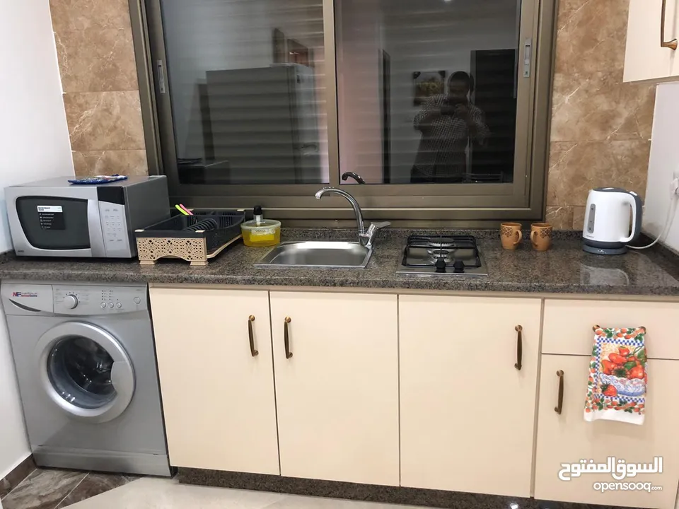 شفة مفروشة للايجار في ضاحية الرشيد