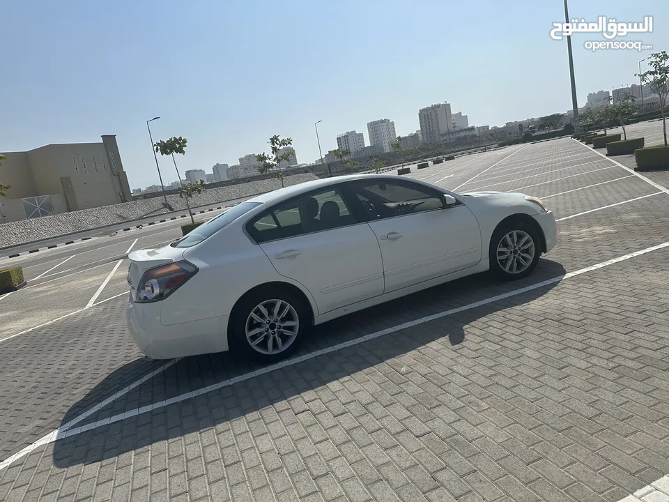 Nissan Altima 2011