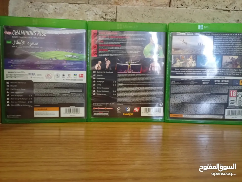 سيديات Xbox الثلاث بسعر خيالي