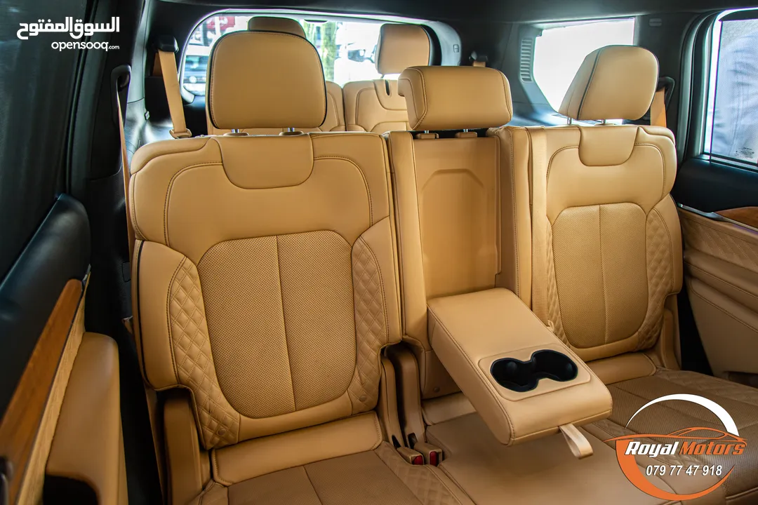 الان لدى رويال موتورز   Jeep Grand Cherokee L 2021 Summit