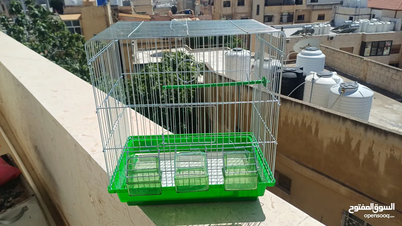 قفص ثلاث مآكل جديد في المدينه الرياضيه