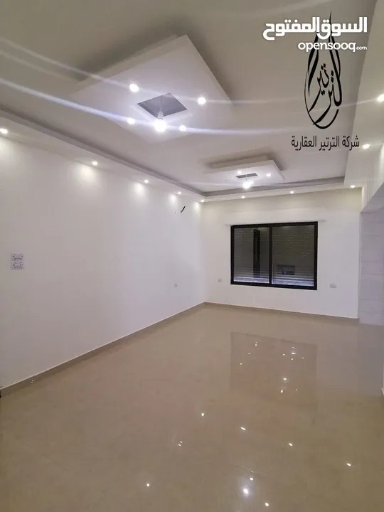 شقة فاخرة للبيع طابق ثالث مساحه 150م2 – في اجمل مناطق  ضاحية الأمير علي