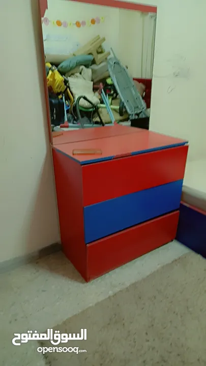 غرفة نوم اطفال بحاله ممتازه