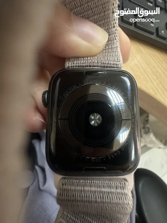 Apple watch series 4 44M