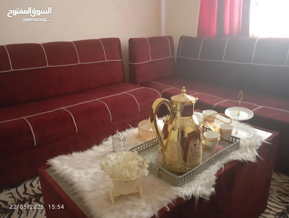 طقم كنب بحاله ممتازه