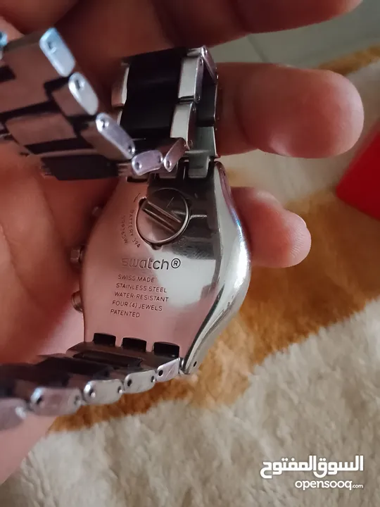 ساعه سواتش مع كفالتها وكرتونتها جديده بحالة الوكاله للبيع