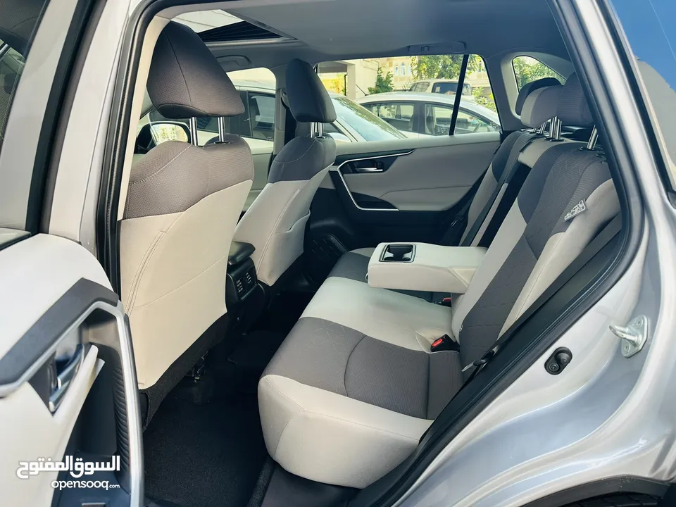 TOYOTA RAV4 4WD 2021 2.5L , Expat Driven, GCC Oman car