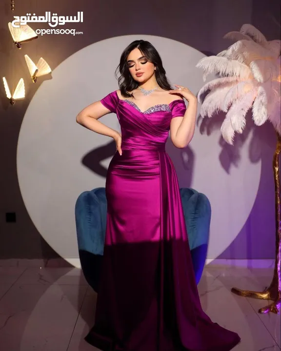فستان سهرة أو خطوبة ملووكي يخطف القلب  هل أنتي جاهزة للتميّز؟ هذا الفستان مصمم بإتقان لكل بنت