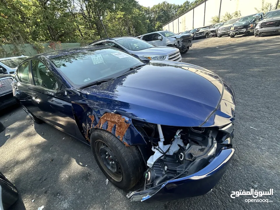 V Neat Nissan Altima-s 2020 for Sale (very minor accidents)