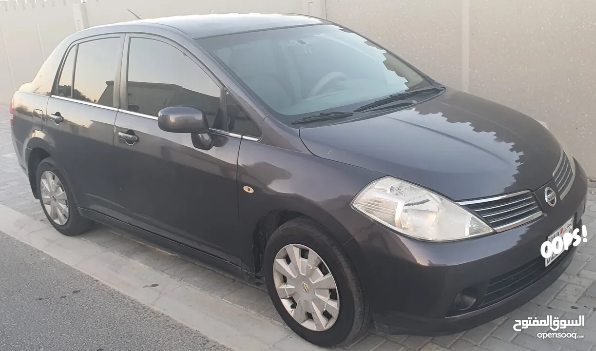 Nissan Tiida model 2008