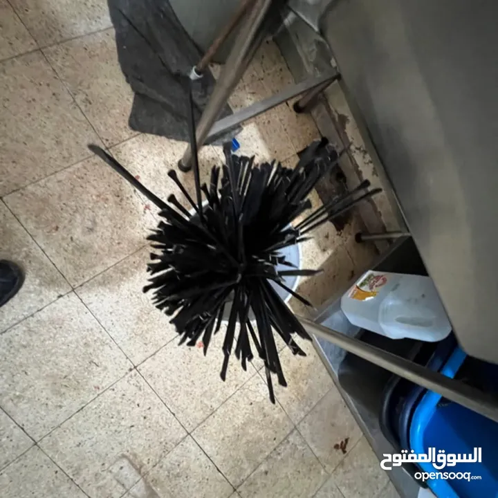 مطعم مشاوي كامل من جميعو البيع بسبب السفر بسعر حرق للمعني له مشروع منيح