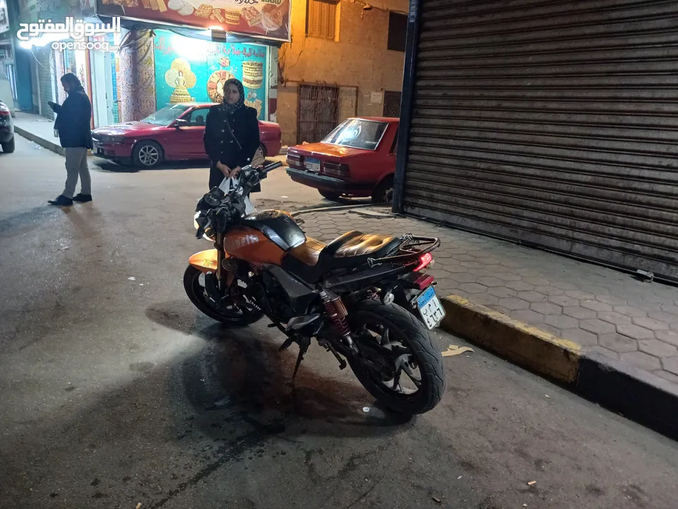 موتسكل بينلي صنع إيطالي فابريكه كاوتش وبطاريه بحاله جيده والتجربه خير دليل رخصه حتى اكتوبر 2026
