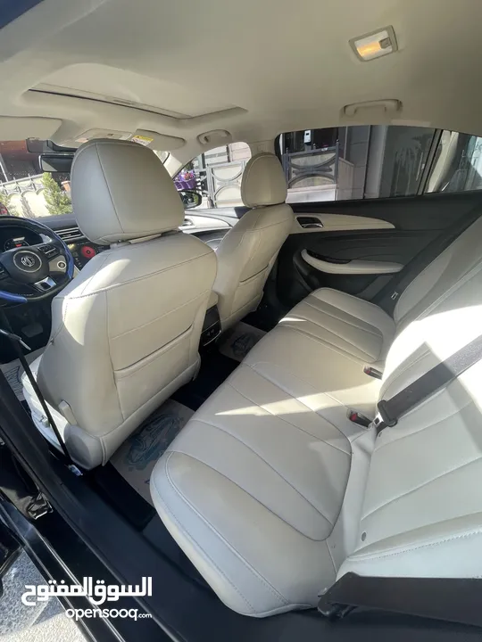 MG 5 موديل 2022 - أعلى صنف (Luxury قابل للبدل او كاش فقط)