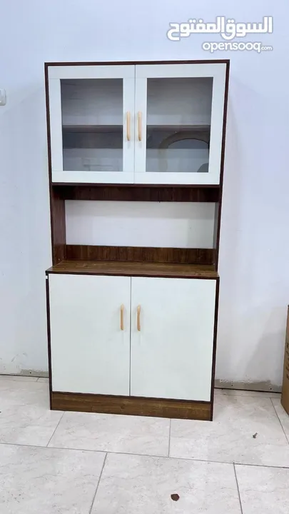 بوفيه مطبخ زجاج عصري وأنيق بخشب مودرن خفيف الوزن وسهل النقل والتنظيف ومناسب لكل البيت واي مساحة