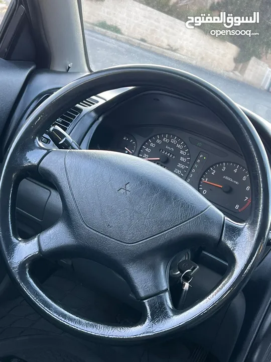 متسوبيشي جالنت نظيفه جدا 2005 لون شمباني جير اتماتيك تب اترونك صيانه كامله بالوكاله مالك شخص واحد