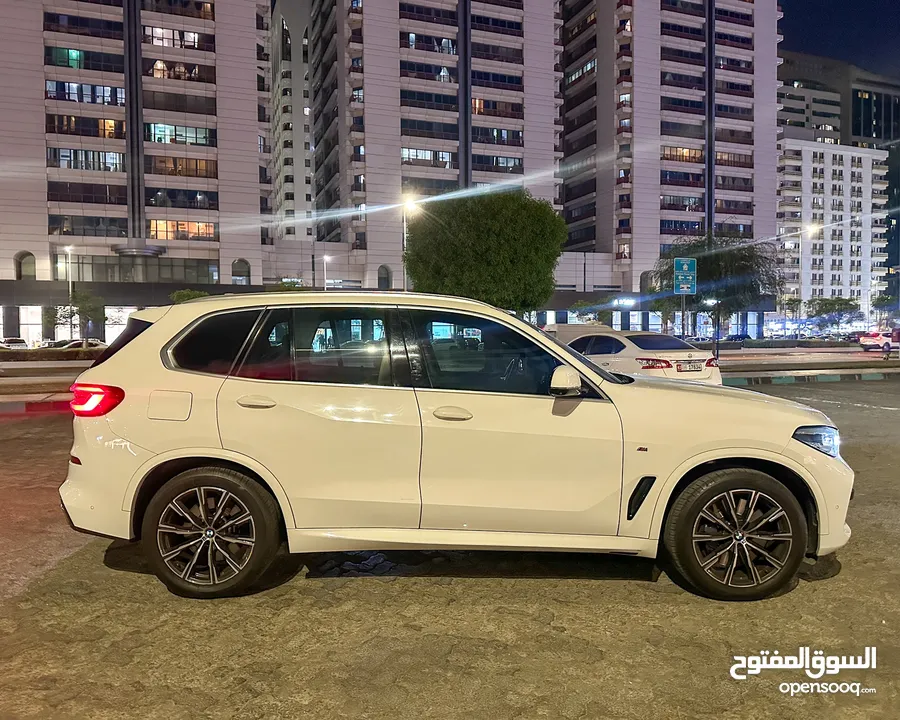 2020 BMW X5 40i M Sport Package