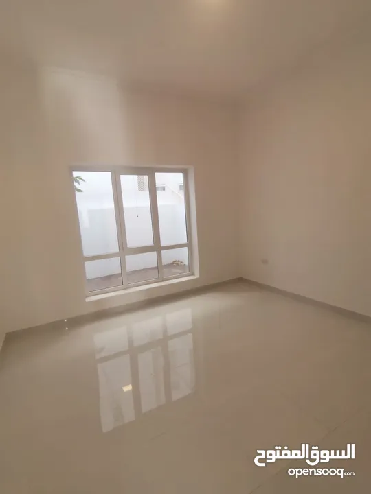 For Rent 7 Bhk +1 Villa In Mawleh Near To Mouj Street   للإيجار 7 غرف نوم + 1 فيلا في الموالح