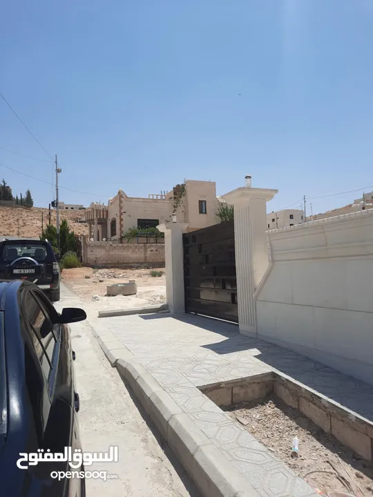 شبه فيلا في ارقى مناطق شومر