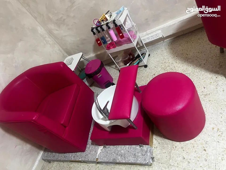 طاولة منكير وبدكير للبيع
