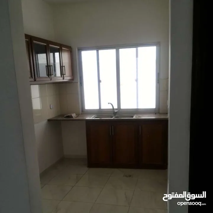 شقه للايجار لعائله صغيره او عرسان