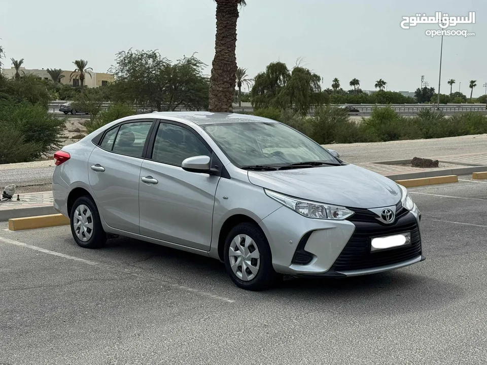 Toyota Yaris 2021 (Silver)