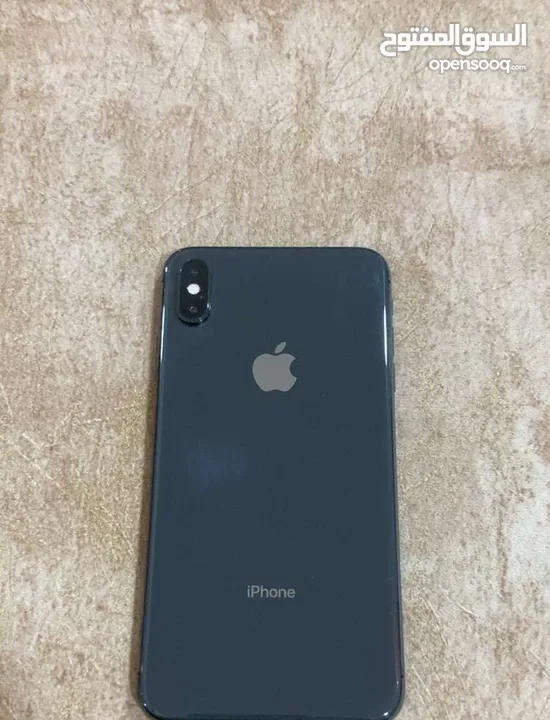 آيفون xs max