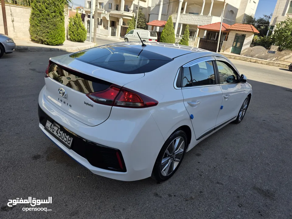 هونداي ايونك 2018 فل كامل فحص كامل عداد 130Km مالك 1 فقط