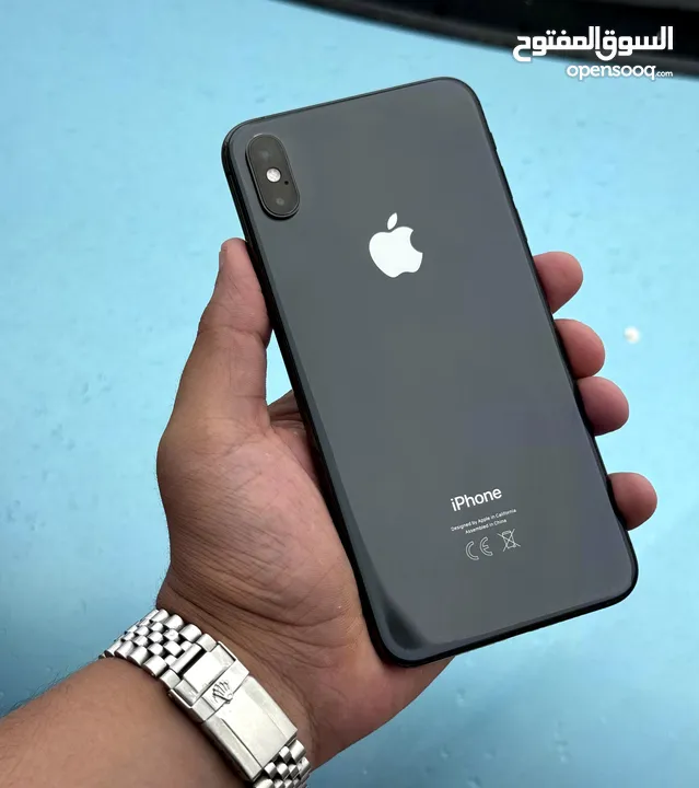 عرض خااص : iPhone xs max 256gb جهاز نظيف جدا بدون اي شموخ و بدون مشاكل مع ملحقاته بأقل سعر