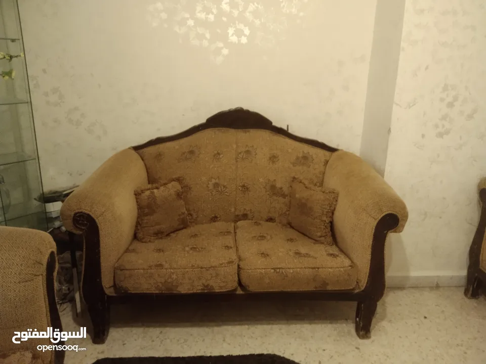 غرفة جلوس خمس قطع بسعر مغري و نهائي