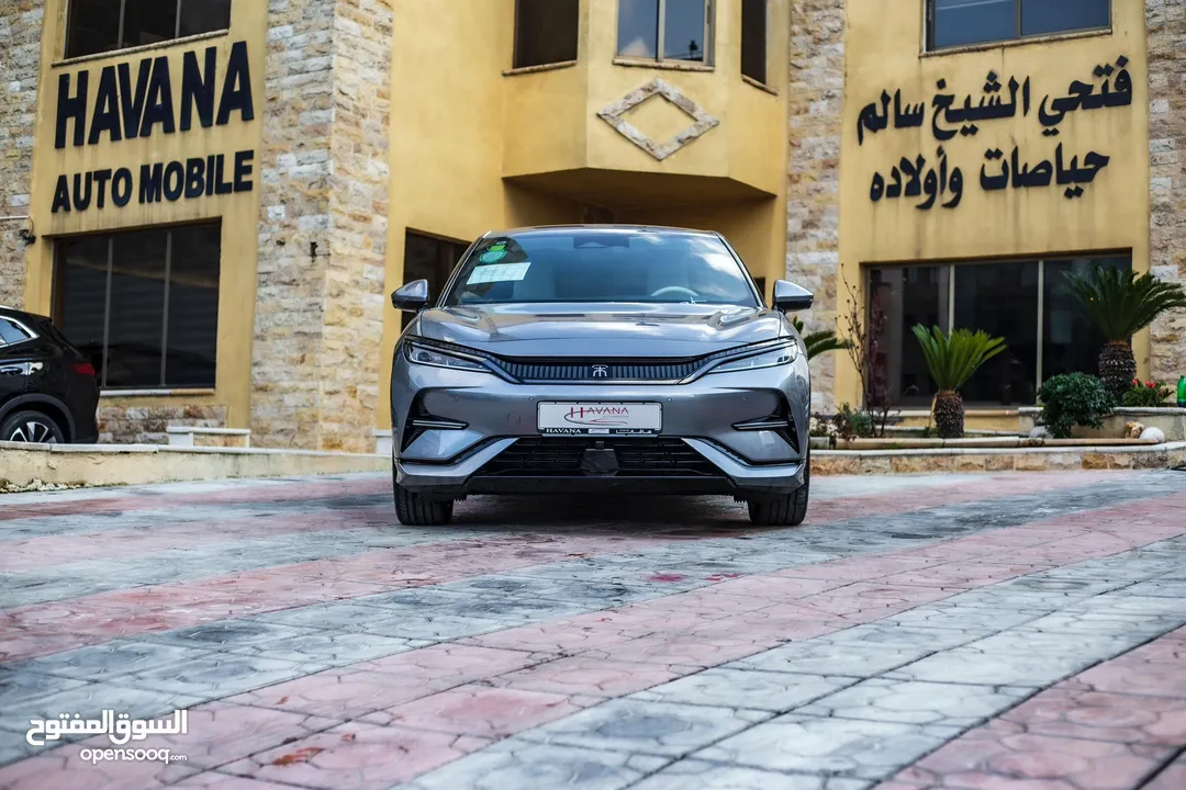 BYD SONG L 2024 كفاله البستنجي 6 سنوات او 100 الف كم تتوفر باللون الداخلي بيج او جملي