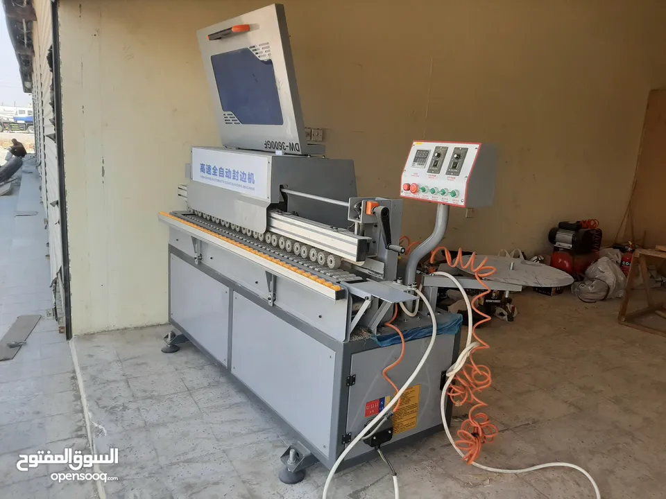 ماكينة قص ولصق شريط Edge banding machine