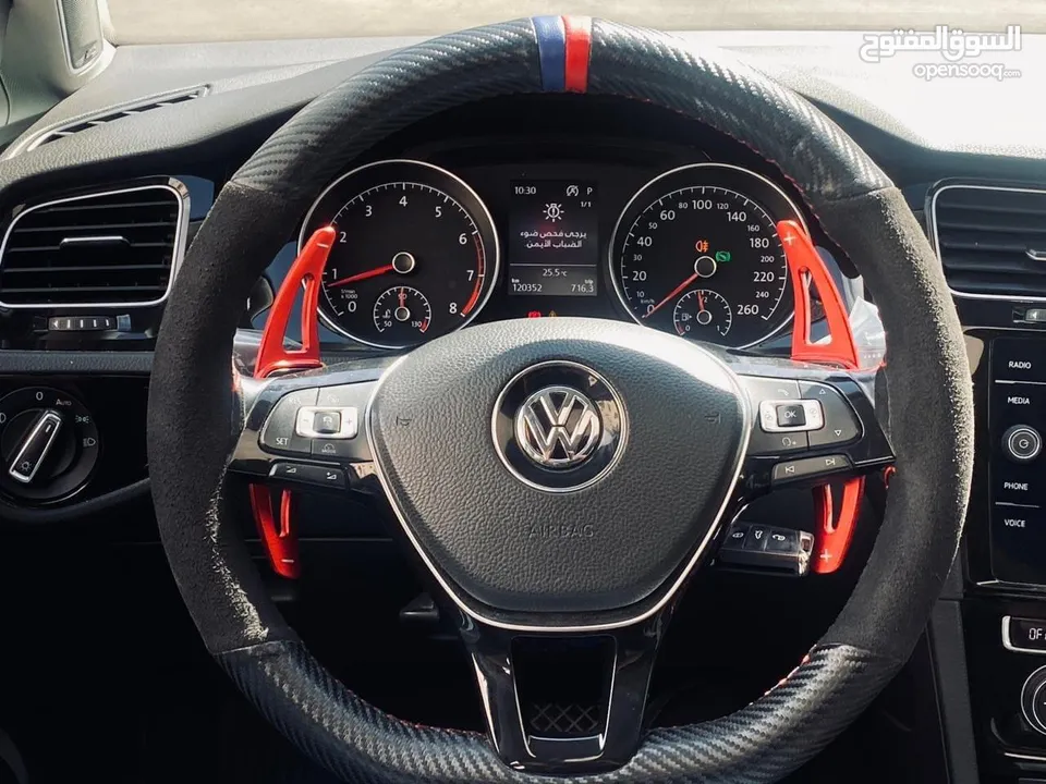 للبيع بسعر مميز جولف تعديلات Full GTI -Mk7.5  Golf تعديلات GTI مميزة جدا بسعر مميز- من اجمل السيارات