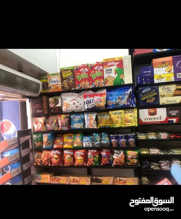 سوبر ماركت للبيع في كفر عقب