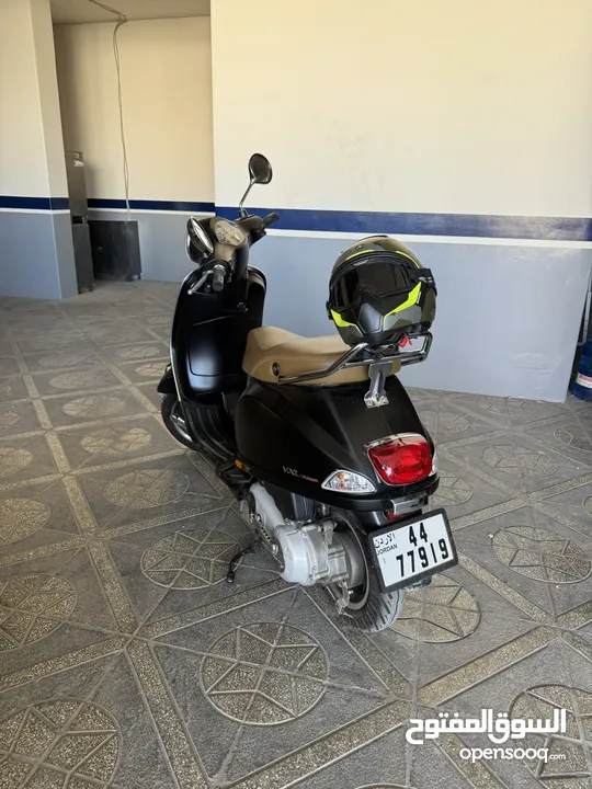 Vespa vxl black