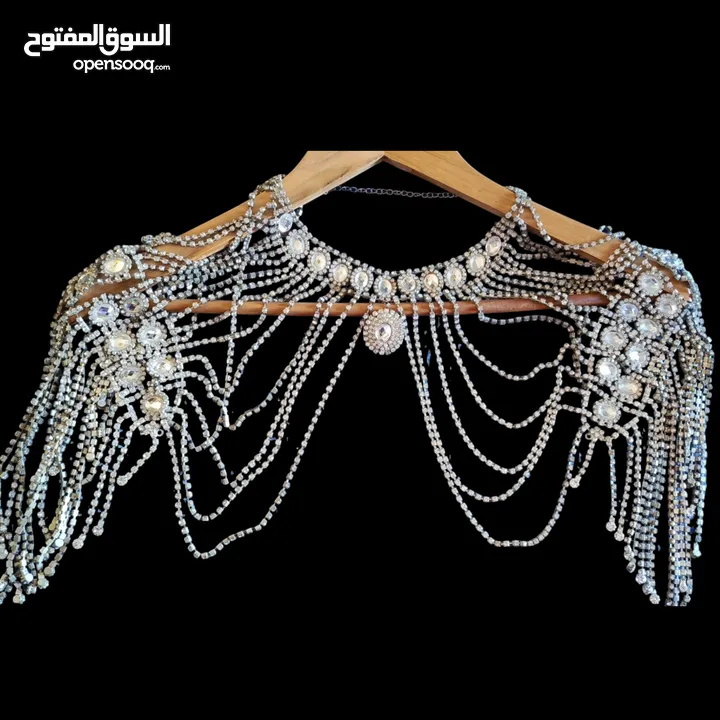 قطعة فخمة جداً للاكتاف ب 8 فقط