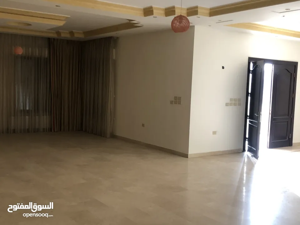 فيلا في عبدون للايجار  Villa For Rent At Abdoun