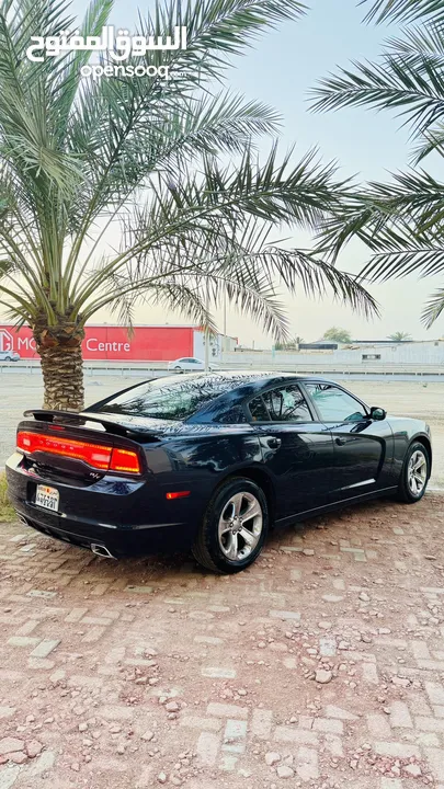 Dodge Charger 2011 V6