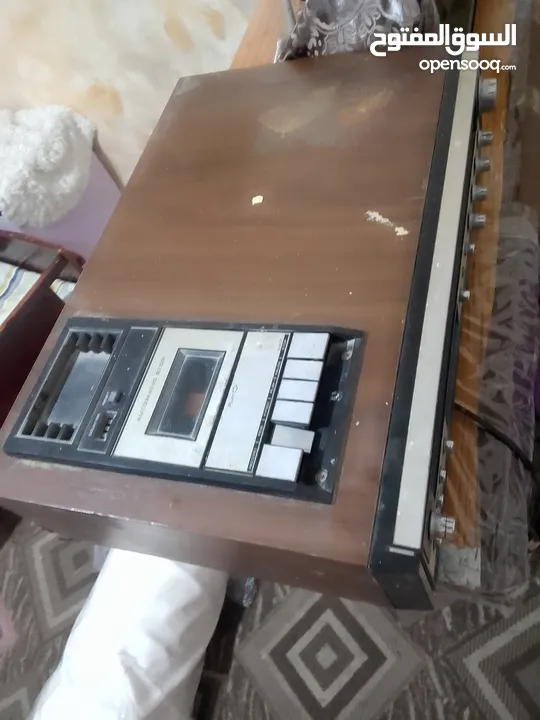 راديو قديم جدا