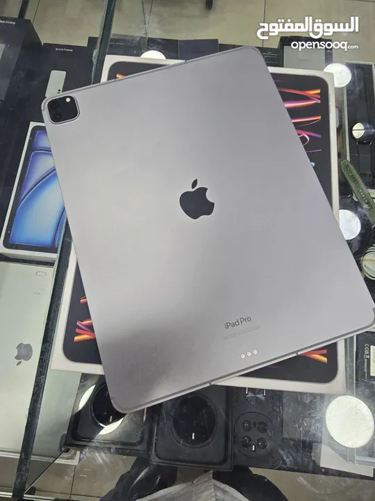 iPad pro 12.9 6th generation inch m2 مع خط بسعر مميز جدا