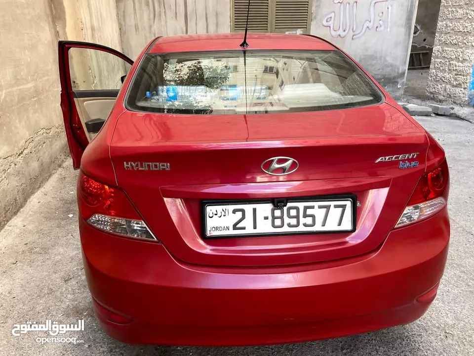 اكسنت 2012 الرائعة بحاله ممتازه بسعر مغري 6500