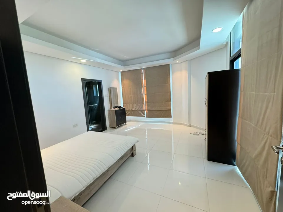 Flat for rent in amwaj rose resdince2