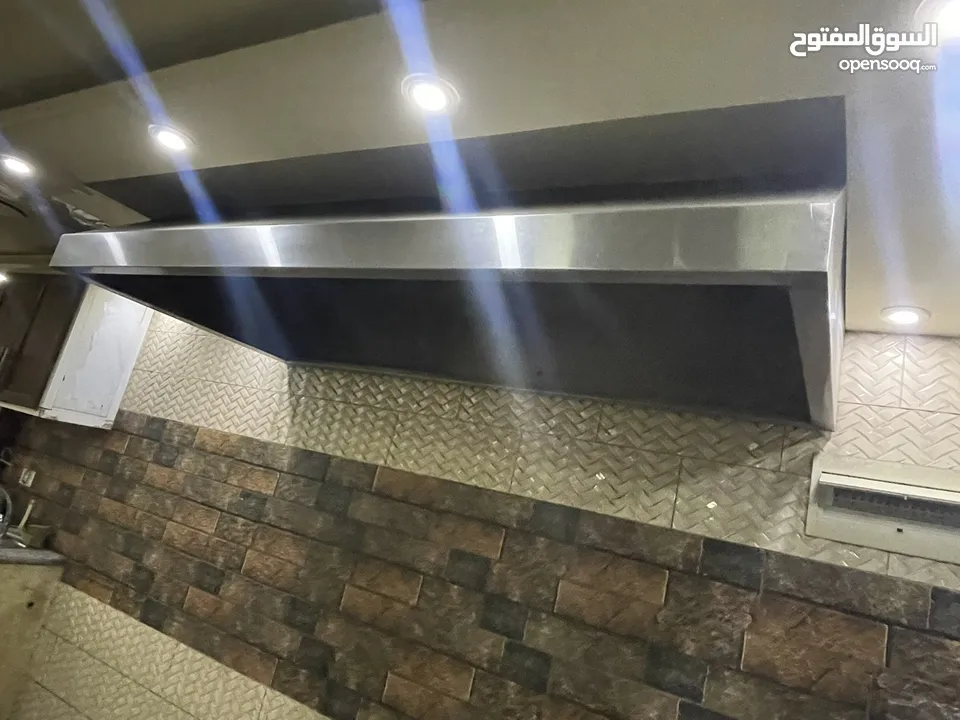 معدات مطعم ب الكامل للبيع
