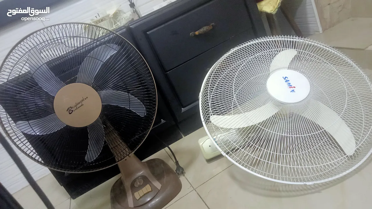 مراوح مستعمله  بحاله ممتازه مع الفحص سعر المروحه عشر دنانير