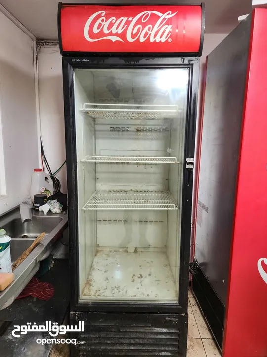 ثلاجة كولا باب واحد