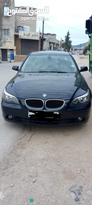 BMW E60 موديل 2005   BMW E46  موديل 2002